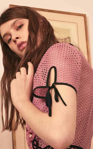 CUT & SEW LACE DRESS IN ROSE