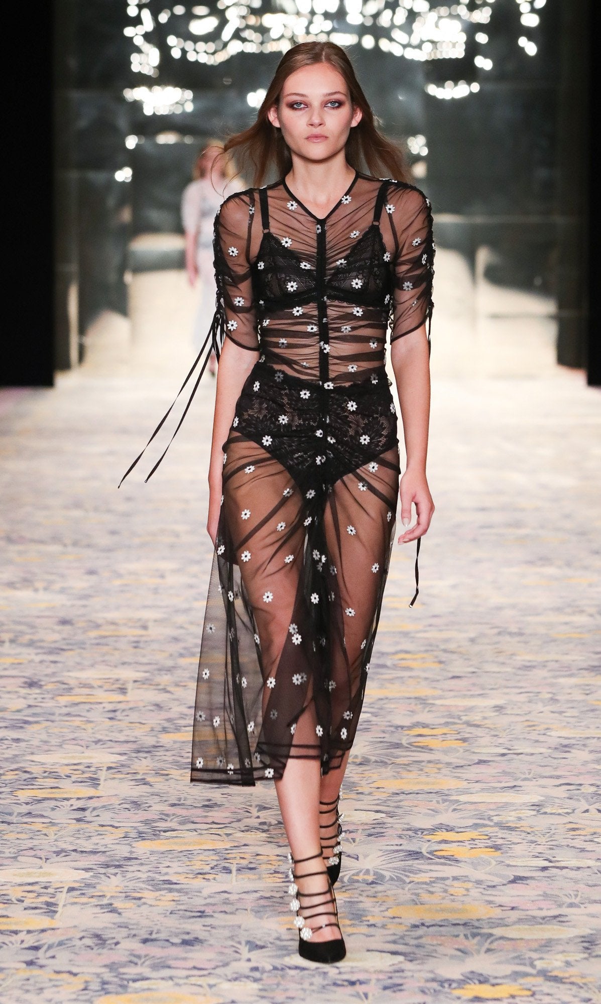 THE GARDEN PARTY DRESS BLACK DAISY